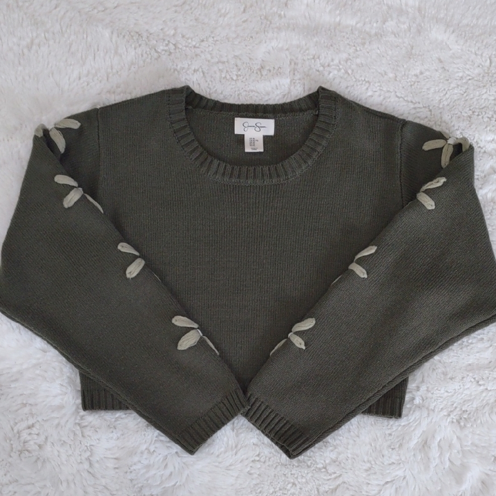 JESSICA SIMPSON, Size XL Green Sweater with Floral Sleeve Design - Picture 13 of 17